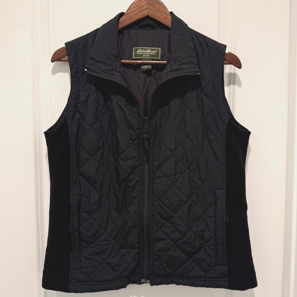 Eddie Bauer Quilted Vest Womens Medium Black zip up cozy all black